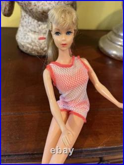 Vintage Twist & Turn Blonde Barbie
