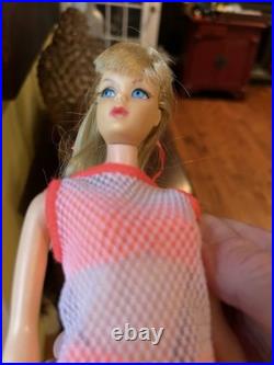 Vintage Twist & Turn Blonde Barbie
