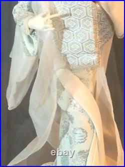 Vintage Vietnam Era Japanese Art Geisha Hand Made Fabric Cloth Doll In Glass 17