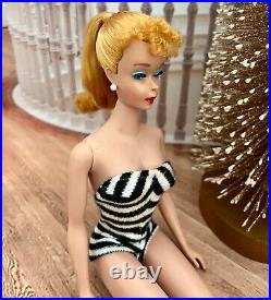 Vintage golden blonde ponytail Barbie #4 by Mattel release date 1960 BEAUTIFUL