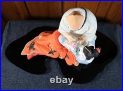 Vtg Japanese Hakata Doll by Araki Tattoo Artist Geisha Girl Figurine Glass Base