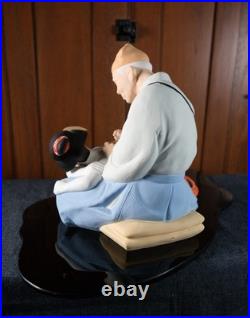 Vtg Japanese Hakata Doll by Araki Tattoo Artist Geisha Girl Figurine Glass Base