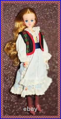 Vtg Takara Japan JENNY Shop Friend Czech MARINE Fashion Doll 11 Barbie 1994